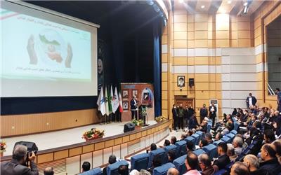 باید با تغییر الگوی کشت در عرضه محصولات کشاورزی به خودکفایی برسیم.