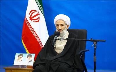 نماینده ولی فقیه در مازندران گفت: بخشی از عمر شورای شهر ساری صرف عزل و نصب ها شده درحالی که باید از فرصت ها بهره برد.