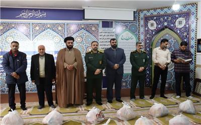 در آستانه شب یلدا، سپاه شهرستان سیمرغ توزیع 100 بسته معیشتی ویژه این مناسبت در میان خانواده‌های نیازمند و کم‌برخوردار شهرستان کرد.