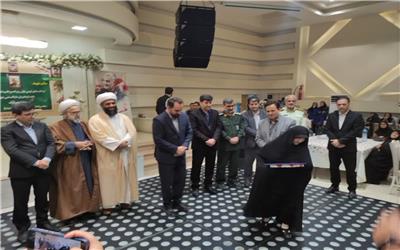 خبرنگار فجر شمال /تجلیل_از_خانواده_شهدای_فرهنگی امروز یکشنبه 14 اردیبهشت ماه